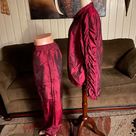 On Your Mark • Burgundy • 1980’s • Track Suit • Jumper•. Size Medium • New - Picture 8 of 16